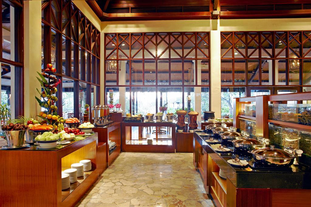 Sheraton Senggigi Beach Resort Мангсит Экстерьер фото