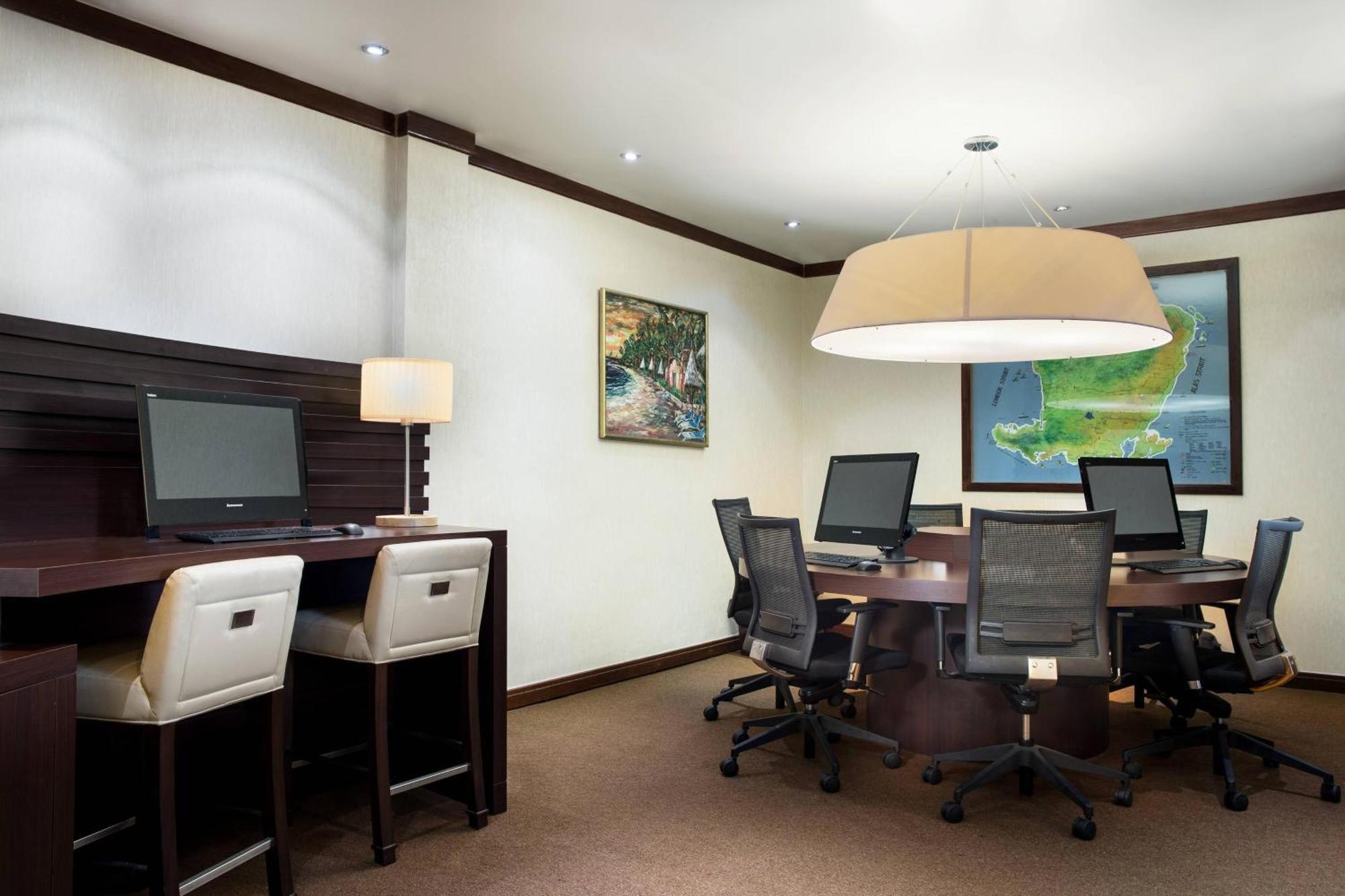 Sheraton Senggigi Beach Resort Мангсит Экстерьер фото